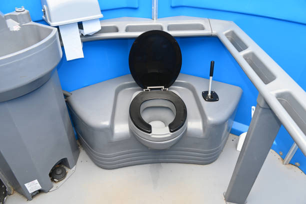 Best Construction site porta potty rental  in Goldenrod, FL